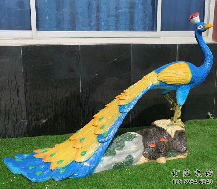 园林孔雀雕塑