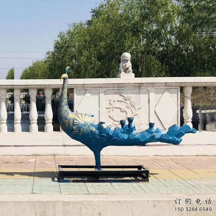 彩绘孔雀雕塑批发，静态雕塑，仿古孔雀雕塑生产商