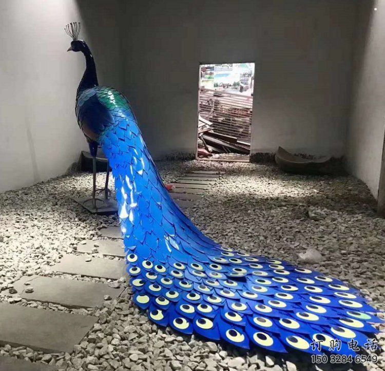 孔雀雕塑精选，露天雕塑，不锈钢烤漆孔雀雕塑厂家