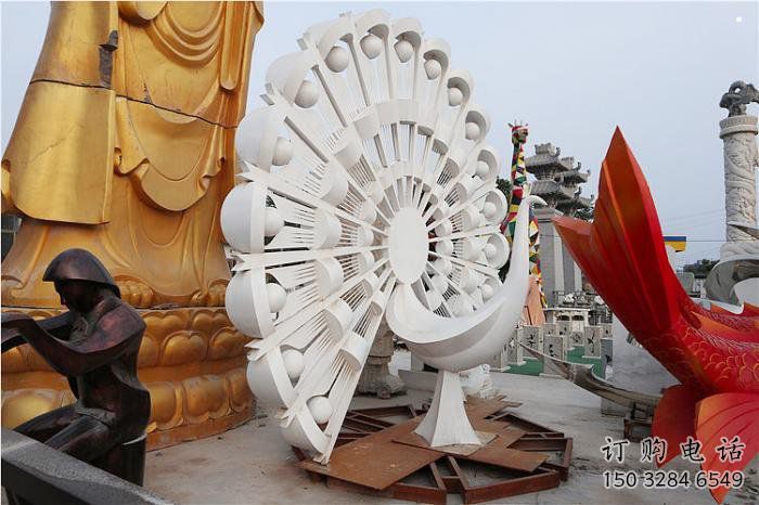 孔雀开屏雕塑摆件，地标摆件，孔雀开屏雕塑生产商