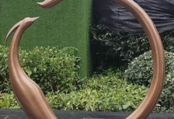 凤凰雕塑供求，景区案例，不锈钢圆环凤凰雕塑厂家