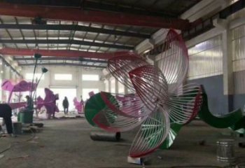 镂空莲花雕塑批发，小区雕塑，景观灯光莲花雕塑点击