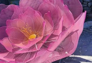 户外玫瑰花雕塑精选，美陈雕塑，仿真镂空玫瑰花雕塑供给