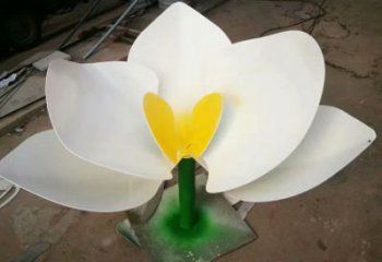 锻造兰花雕塑
