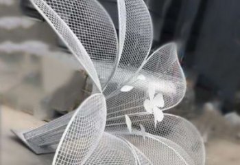 镂空兰花雕塑