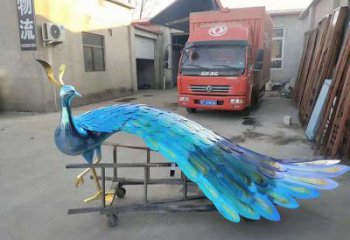 地产孔雀雕塑供应，地标摆件，不锈钢孔雀雕塑制造厂家