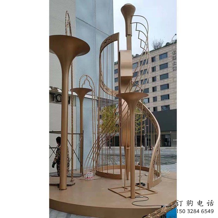提琴雕塑选用,透雕系列,现代不锈钢提琴雕塑优价 提琴雕塑选用,透雕系列,现代不锈钢提琴雕塑优价