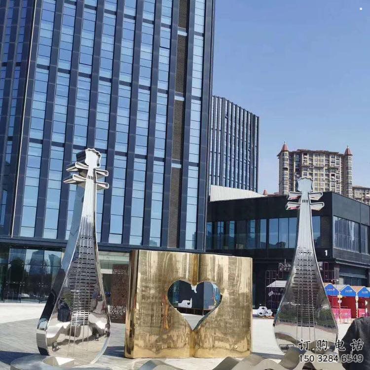 提琴雕塑展品,花园小品,镜面不锈钢提琴雕塑优选 提琴雕塑展品,花园小品,镜面不锈钢提琴雕塑优选