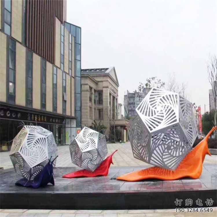 方块雕塑厂家，圆雕体系，镜面不锈钢方块雕塑供给
