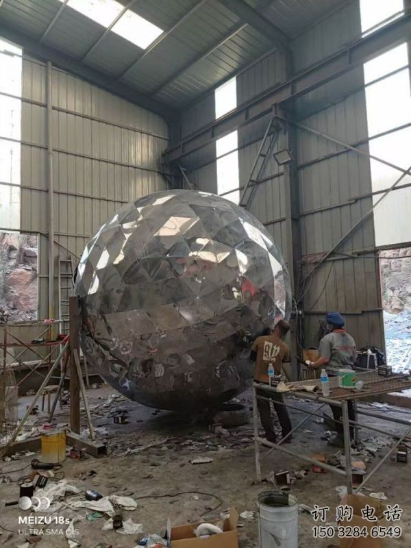 镜面球雕塑厂家,公园小品,不锈钢球雕塑订做 镜面球雕塑厂家,公园小品,不锈钢球雕塑订做