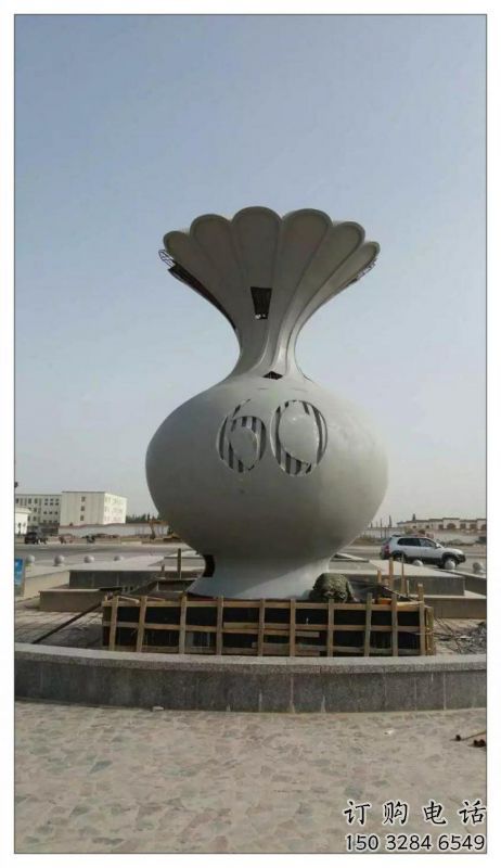 花瓶雕塑定做,城区小品,装饰玻璃钢花瓶雕塑定价 花瓶雕塑定做,城区小品,装饰玻璃钢花瓶雕塑定价