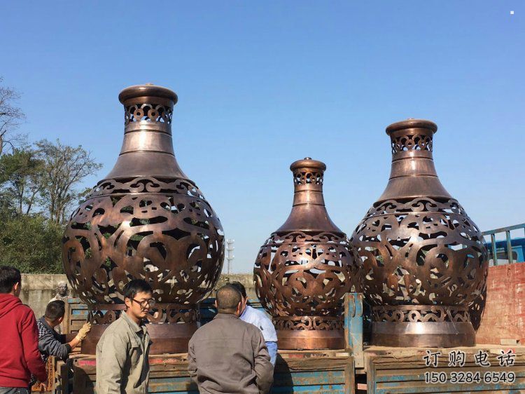 铜花瓶雕塑精选,户外雕塑,景观铜花瓶雕塑优价 铜花瓶雕塑精选,户外雕塑,景观铜花瓶雕塑优价
