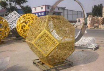棱面球雕塑订做，街道标识，金属镂空棱面球雕塑定做