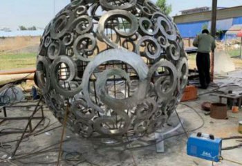 灯光球雕塑优选，陆地摆件，不锈钢灯光球雕塑制作厂家