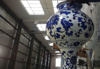 花瓶雕塑供应，城区小品，玻璃钢花瓶雕塑制造商