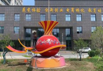 花瓶雕塑精品，景观构件，景观玻璃钢花瓶雕塑供求