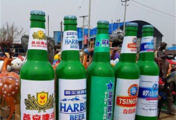 啤酒瓶雕塑精品，景观概念，玻璃钢啤酒瓶雕塑通用