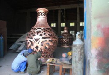 铜花瓶雕塑精选，室外软装，抽象铜花瓶雕塑厂家