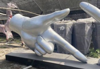 剪刀手雕塑订做，校园雕塑，不锈钢剪刀手雕塑厂家