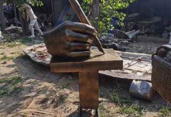 手握钢笔雕塑供需，多彩艺术，仿铜手握钢笔雕塑制造商
