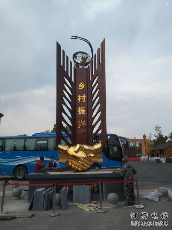 精神堡垒握手雕塑,广场系列,不锈钢握手雕塑优选 精神堡垒握手雕塑,广场系列,不锈钢握手雕塑优选