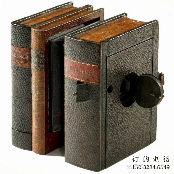 铜书籍雕塑厂家，金属组合，铜书籍雕塑定做