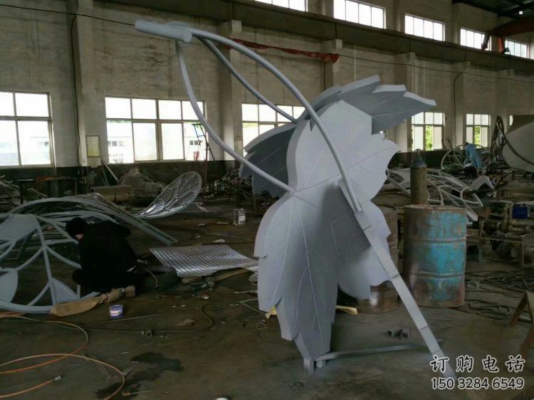 枫叶雕塑承接,锻造工艺,不锈钢枫叶雕塑订做 枫叶雕塑承接,锻造工艺,不锈钢枫叶雕塑订做