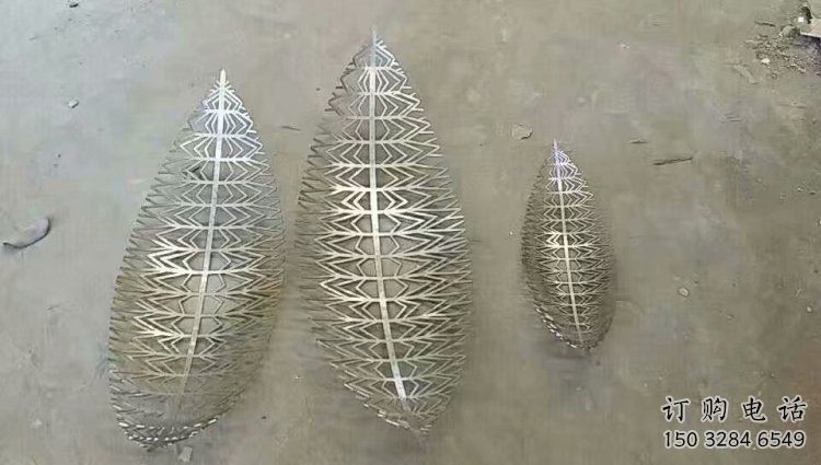 镂空树叶雕塑生产，街道标识，镜面镂空树叶雕塑供应