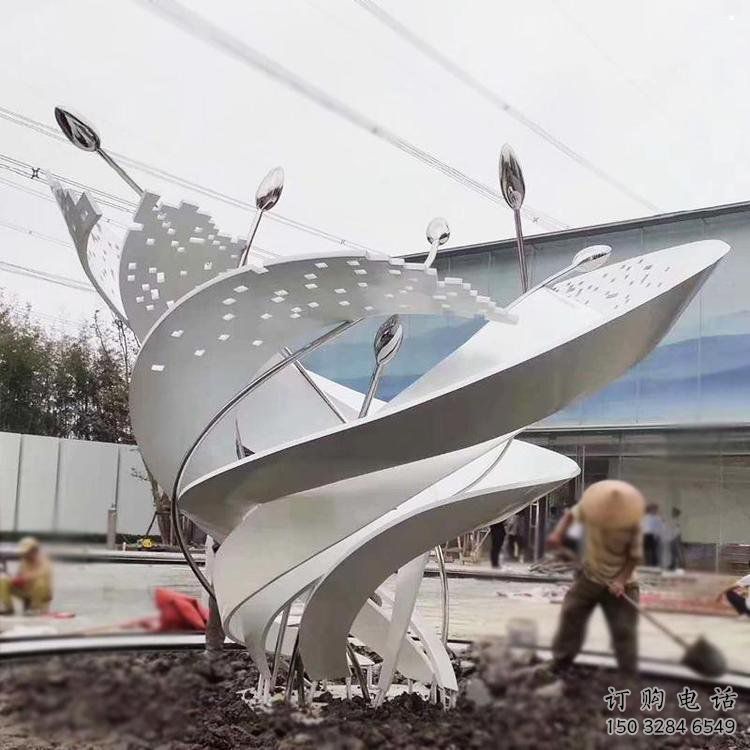 树叶雕塑优选，陆地摆件，不锈钢树叶雕塑制作厂家