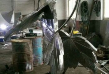 枫叶雕塑指用，景观雕塑，不锈钢枫叶雕塑点击