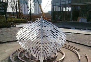 镂空树叶雕塑选用，陆地摆件，铁艺树叶雕塑加工厂家