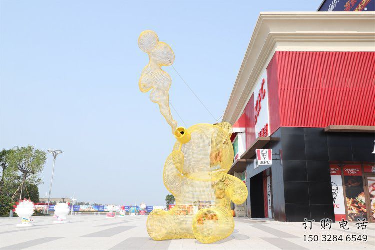 大型熊猫雕塑制作,花园小品,镂空熊猫雕塑厂家 大型熊猫雕塑制作,花园小品,镂空熊猫雕塑厂家