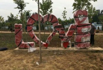 景观love雕塑造型供需，广场雕塑，不锈钢love雕塑选用