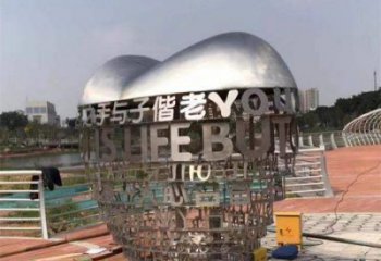心形球雕塑制造，欧式风格，不锈钢心形球雕塑厂家定价