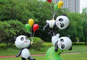 熊猫雕塑厂家优选，城市装饰，展示卡通熊猫雕塑定做