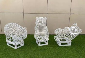 广场熊猫雕塑优价，钢管组合，镂空熊猫雕塑厂家
