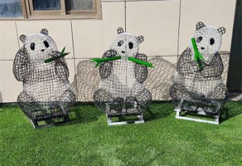 室外熊猫雕塑展品，公园小品，镂空熊猫雕塑厂家供需