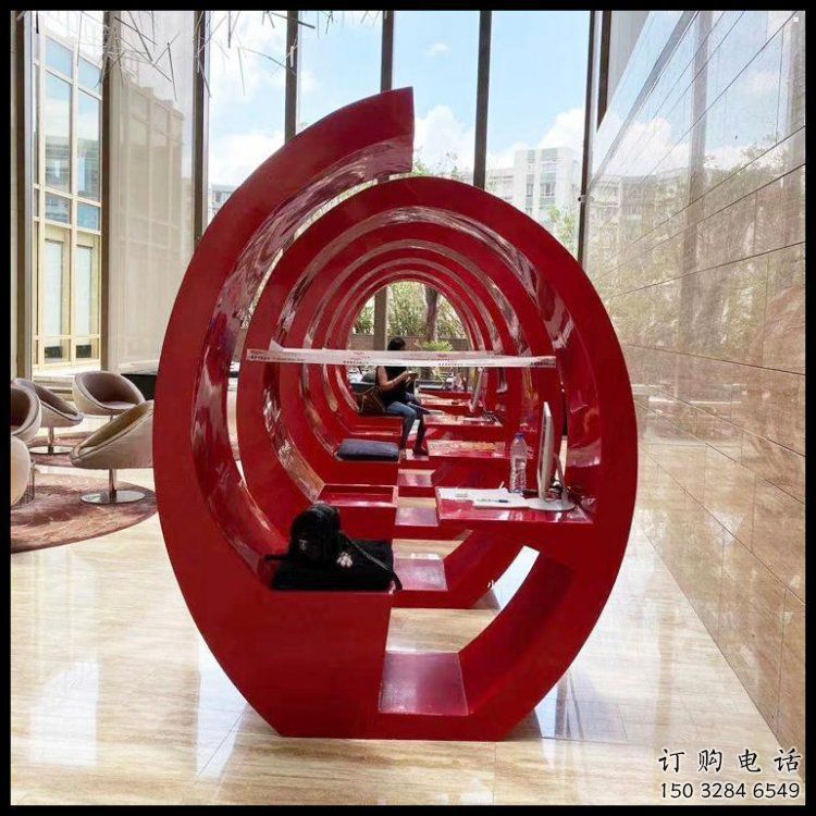 不锈钢螺旋胶卷坐凳雕塑制作