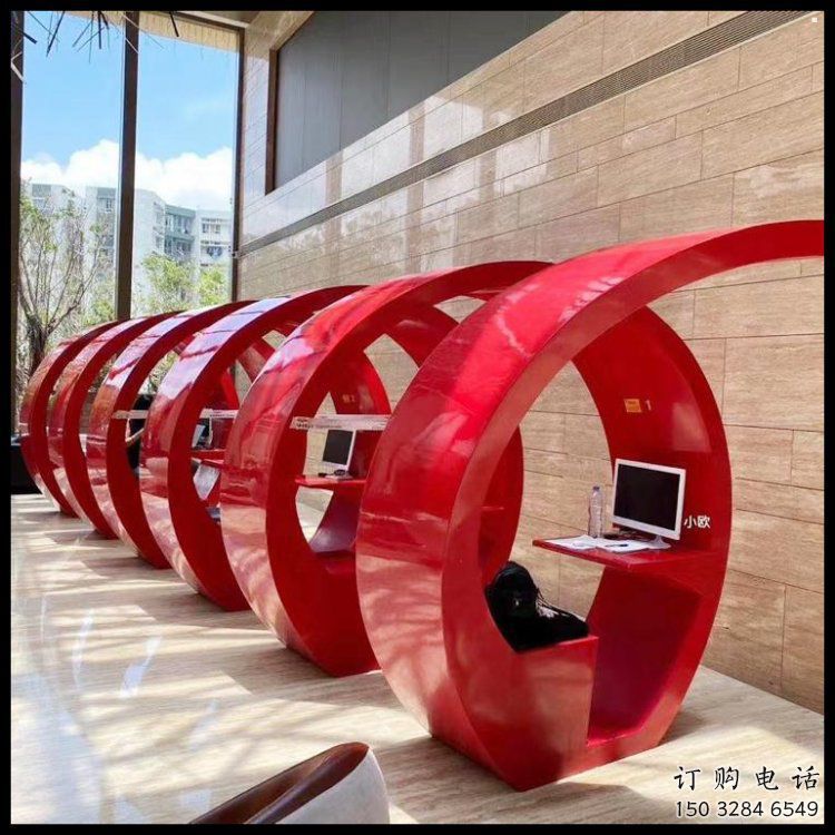胶卷坐凳雕塑加工，现代美陈装饰设计
