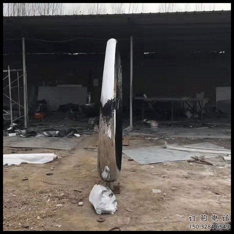 月亮雕塑优选，多彩艺术，镜面镂空月亮雕塑选用