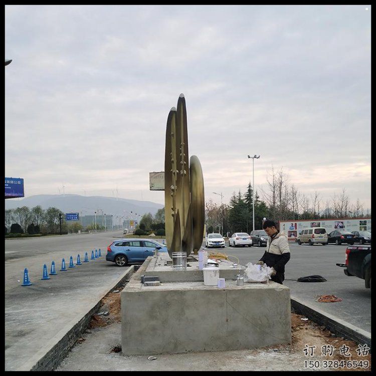 月亮雕塑生产，广场雕塑，月亮水帘雕塑展品