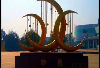 月亮雕塑供给，美陈雕塑，不锈钢月亮雕塑厂家供求