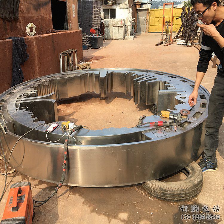 白钢圆圈雕塑优选,陆地摆件,不锈钢圆圈雕塑制作承接 白钢圆圈雕塑优选,陆地摆件,不锈钢圆圈雕塑制作承接
