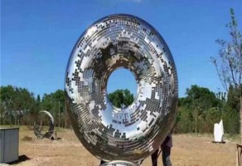 镂空圆环雕塑制造商，美陈雕塑，不锈钢圆环雕塑供给