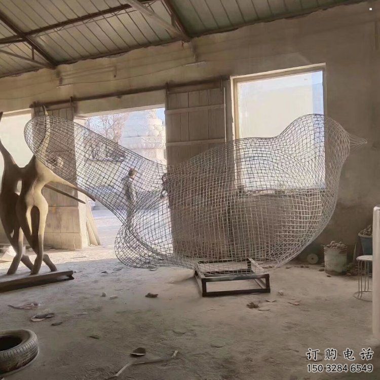 制造镂空鸟雕塑,地标摆件,烤漆铁艺小鸟雕塑精选 制造镂空鸟雕塑,地标摆件,烤漆铁艺小鸟雕塑精选