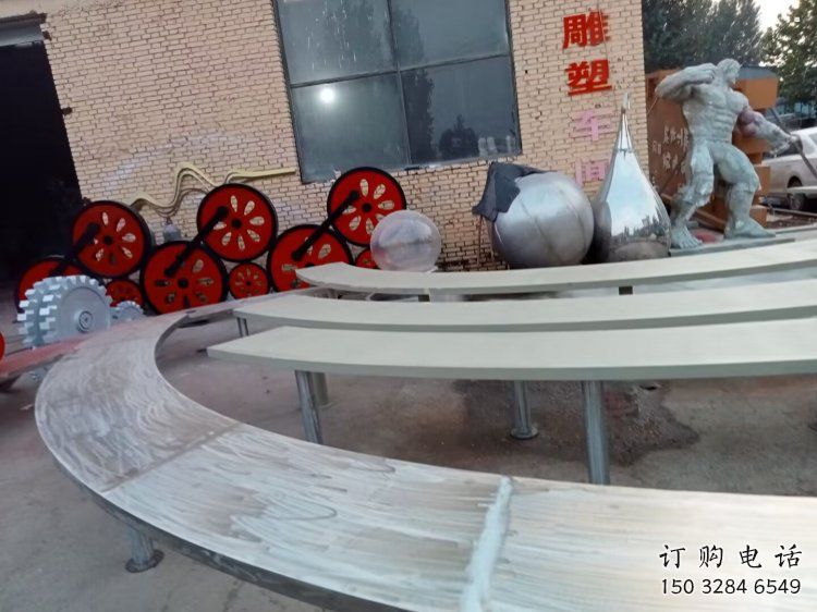烤漆车轮雕塑制造商,室外软装,景观车轮雕塑承接 烤漆车轮雕塑制造商,室外软装,景观车轮雕塑承接