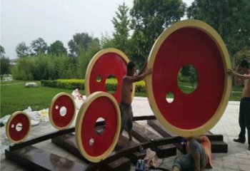 车轮雕塑精品，白钢构件，别墅车轮雕塑供求