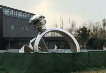 室内戒指雕塑