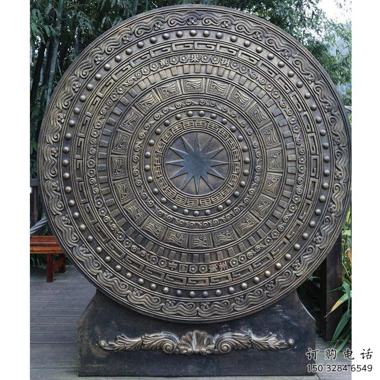 铜鼓雕塑选用,多彩艺术,镂空铜鼓雕塑展品 铜鼓雕塑选用,多彩艺术,镂空铜鼓雕塑展品