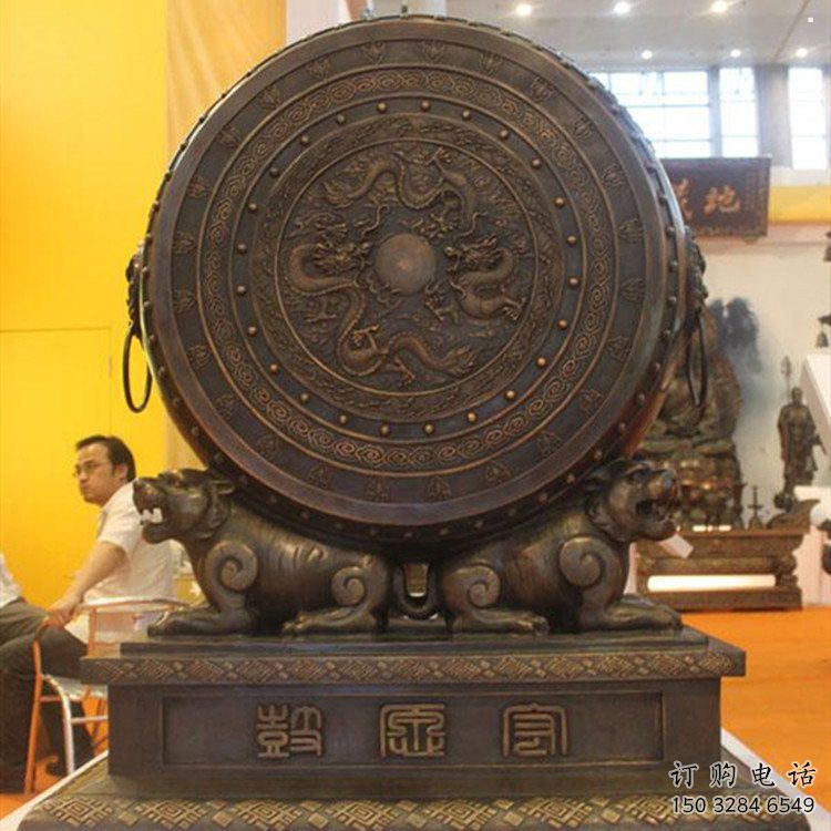 中式铜鼓雕塑定价,街头雕塑,铜鼓雕塑工程制作精选 中式铜鼓雕塑定价,街头雕塑,铜鼓雕塑工程制作精选